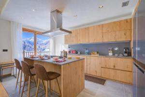 Chalet Merveille Ski In - Ski Out for 9
