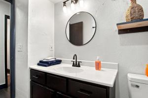 Urban Nest 5BR Home in Midwest City
