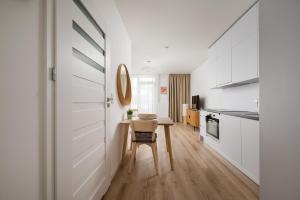 Browary Warszawskie Velvet Studio by BookingHost