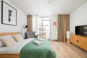 Browary Warszawskie Velvet Studio by BookingHost