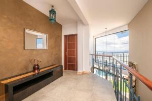 Tulia Complex Listings