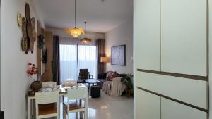 PeaceStay - Boho 3BR Retreat - Pool & Landmark 81 View