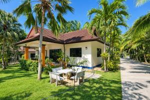 Family Home 2 Bedroom near Nai Harn Beach & Lake