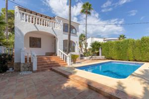 Villa Magrathea by Costa CarpeDiem