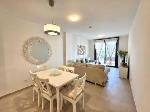 SR Calanova Golf y Playa 2BDR en Mijas Costa