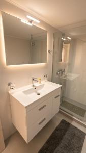Athens Diamond Suites No1