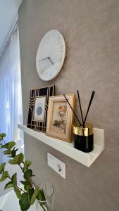 City Center Apartment, Walk to Border
