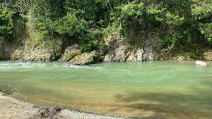 Jarabacoa Villa, Private River, Pool & Jacuzzi