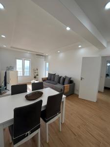 Modern And Sunny, Sea View Holiday