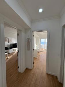 Modern And Sunny, Sea View Holiday