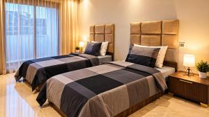 Top-Floor 3BR Apartment in Maarif, City View, AC & Private Parking