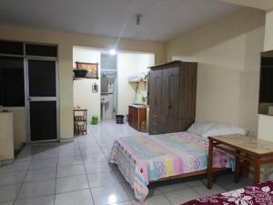 Entire House 2 Floors Free Airport Pickup