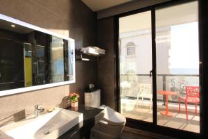 Phòng Đôi Nhìn ra Biển (Double with Sea View)