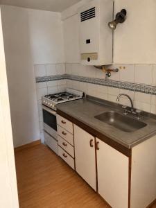 Departamento en La Plata NO CUENTA CON HELADERA
