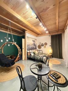 Szumidomki strefa z jacuzzi sauna potok las