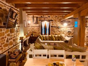 Arnaia Modern Cottage