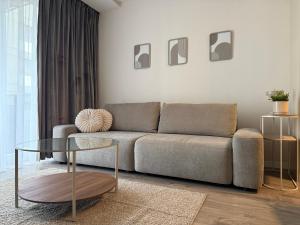 Modern apartment near to the Chopins airport Cybernetyki 2A
