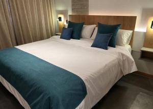 ONLY Design Suites & Spa