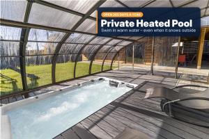 Kukana and Kuku Chalets with Heated Pool, Sauna and Jacuzzi in Tatras