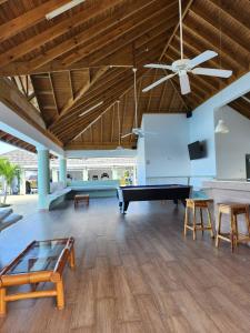 1BR Villa with pool access