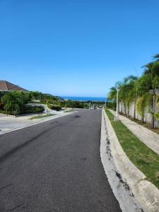 1BR Villa with pool access