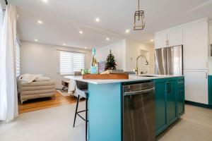 Bright Brand New 2 bedrooms Workspace
