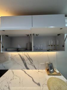 Modern Studio w Pool, Garden and Constant Water Supply