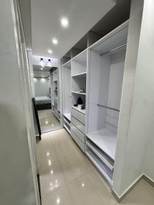 Modern Studio w Pool, Garden and Constant Water Supply