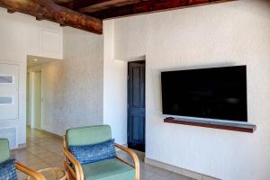 Ocean View Condo - Pools, Beach Access & More