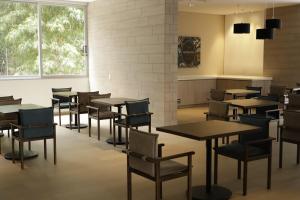 25thFl,NearProvenza,View,Gym,Poo,247Security,Resto,AC