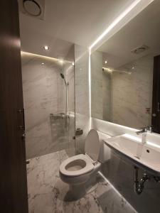 GLINT Siam Bangkok Hotel