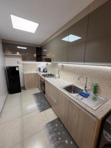 Emerald Nest One-Bedroom Apartment in Westlands with Pool & Free Parking