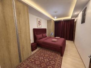 Burgundy Nest One-Bedroom Apartment in Westlands with Pool & Free Parking