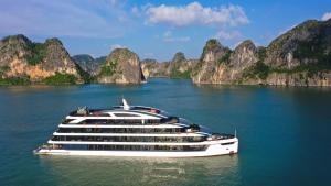 Ha Long Lumiere Cruise - ILLUMINATING The Art of Cruising