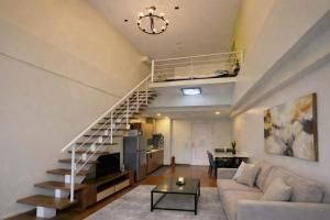 Stunning View - Luxury Loft in Makati