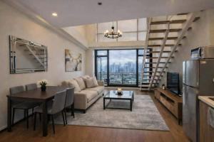 Stunning View - Luxury Loft in Makati