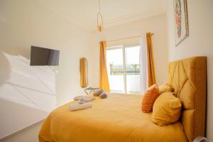 La Perle Dorée, Sea View Apartment in Resort, Pools Access
