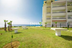 La Perle Dorée, Sea View Apartment in Resort, Pools Access