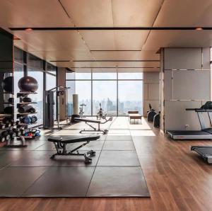 Infinity pool, Gym HIGH Floor Luxury in Thong Lor