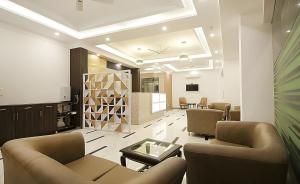 Apple Crest Inn - Delhi Airport, Free Airport Transffer