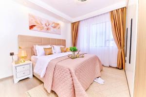 Elegant classy apartment with swimming pool ,fully equipped gym ,child play area and close proximity to shopping malls and great breathtaking views