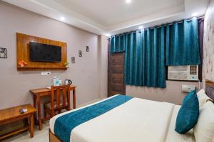 FabHotel Apsara