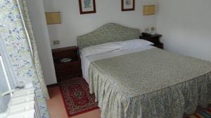 Economy Double Room room in Hotel Triolet