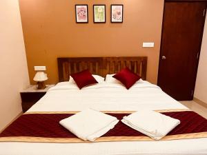 FamiliStay 3BHK Family-Friendly Apartments