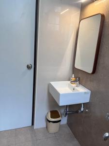 FamiliStay 3BHK Family-Friendly Apartments