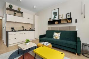 Modern Studio in Cracow with Desk Close to Two Parks by Noclegi Renters