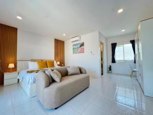Luxury Pool Villa Near Rawai & Promthep Cape