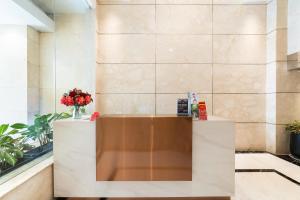Nicecy Hotel - 190 Le Thanh Ton Street