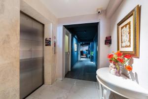 Nicecy Hotel - 190 Le Thanh Ton Street