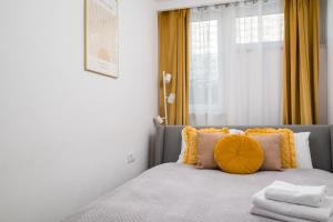 Park Mirowski Signature Apartment by BookingHost